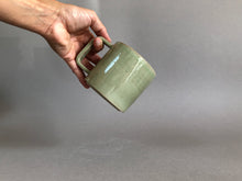 Charger l'image dans la galerie, Tasse avec anse